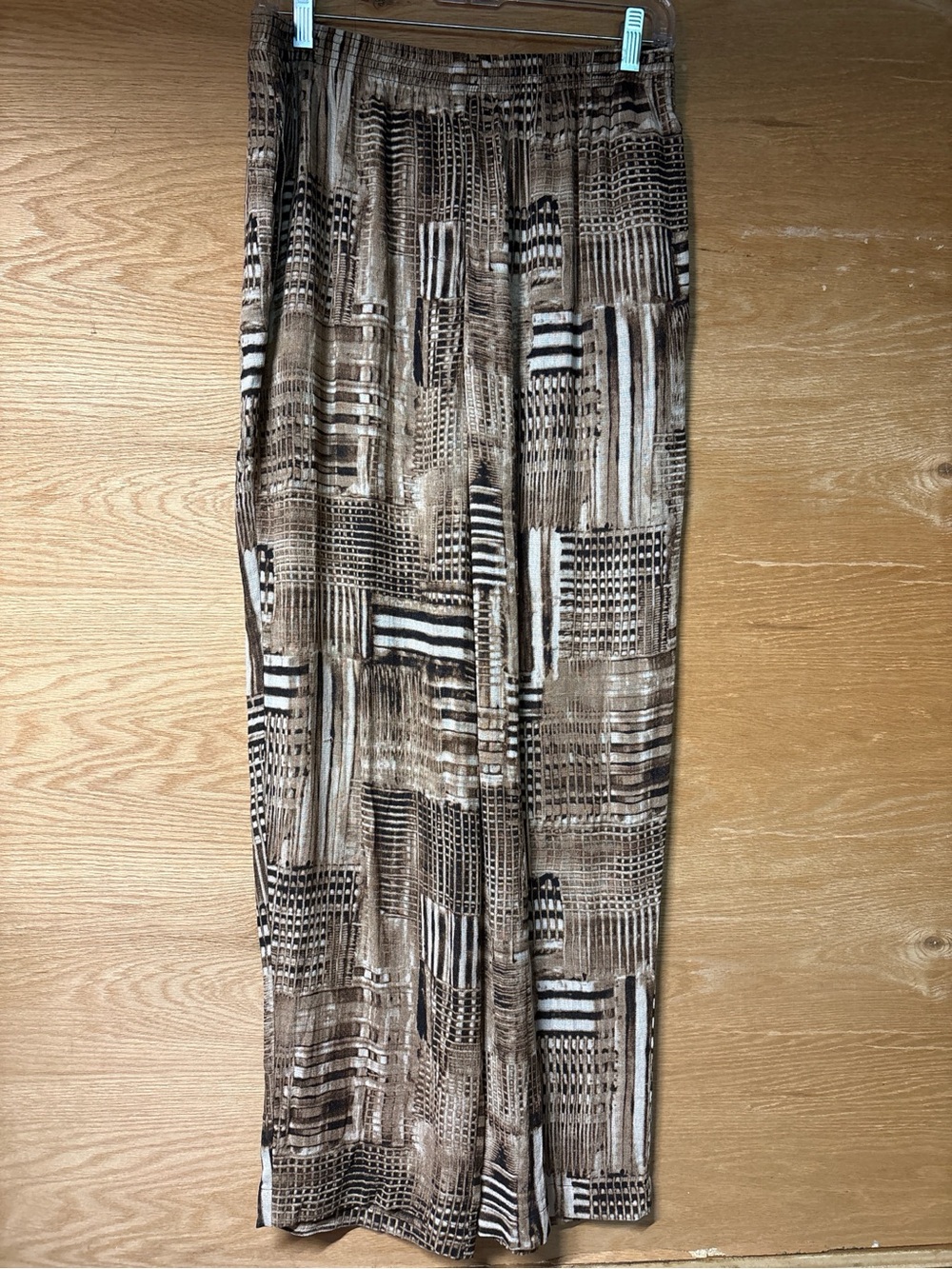 Vintage Women’s Brown Patterned Trousers
